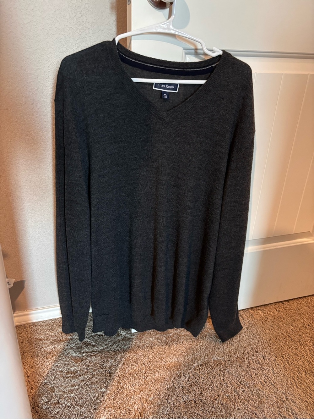 Club Room Men’s Charcoal V-Neck Sweater-Wool Blend